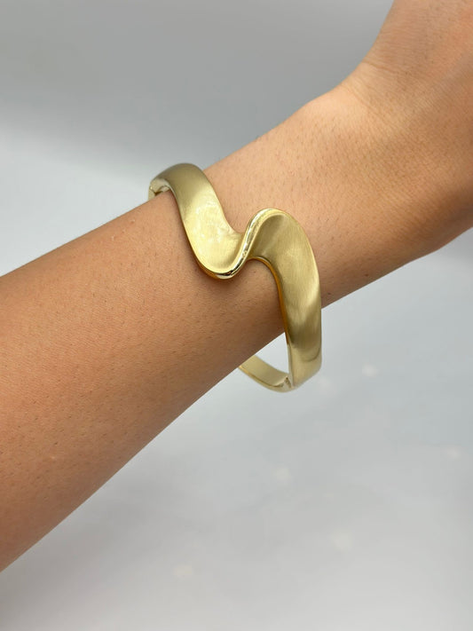 14K Altın Kaplama Dalga Detay Kelepçe