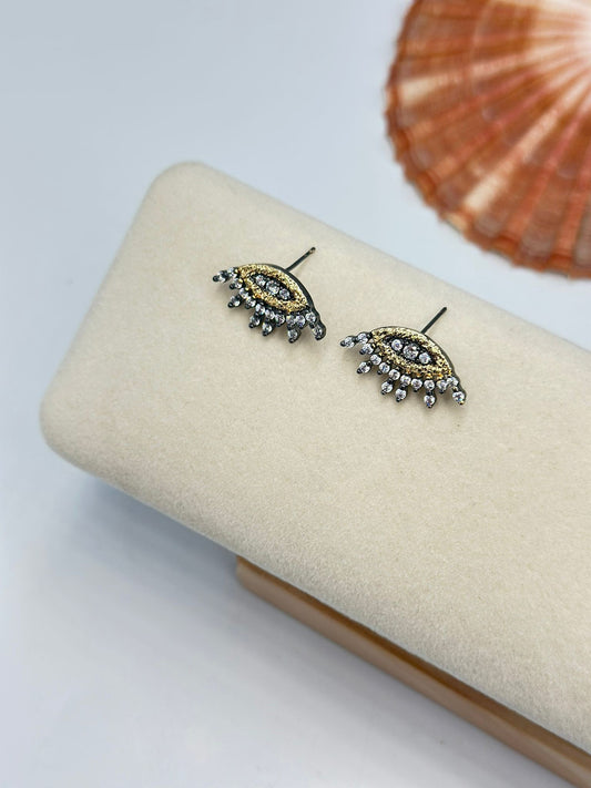 Zirkon Taş Detay Göz Küpe (Çelik)