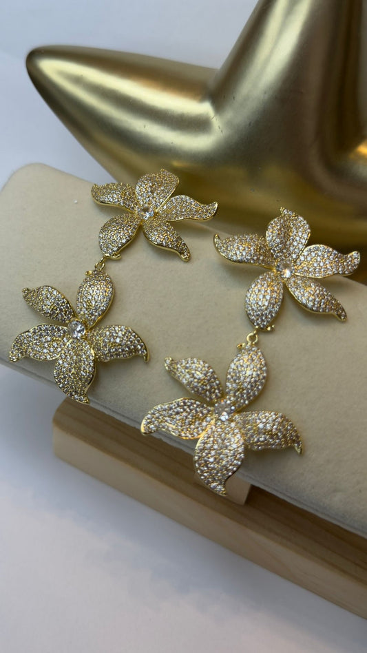 Full Zirkon Taş Detay Çiçek Küpe (Çelik)