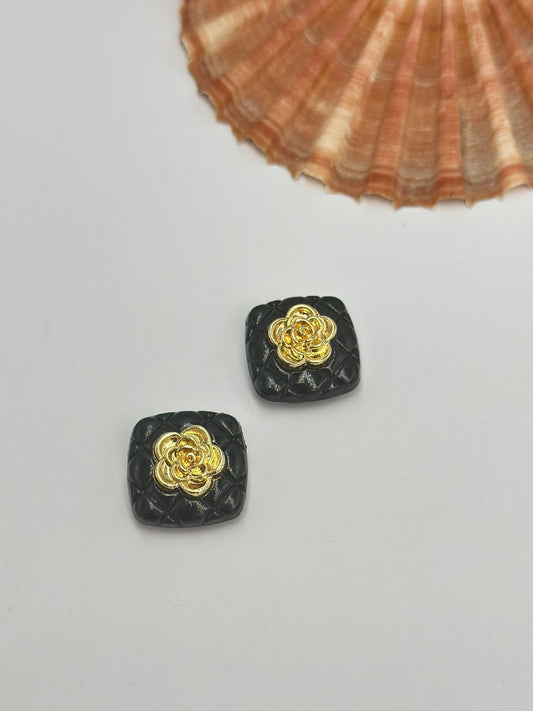 Gold Çiçek Detay Manşet Broş