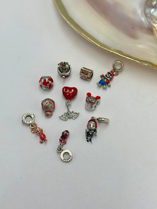 Kırmızı Charm Seti