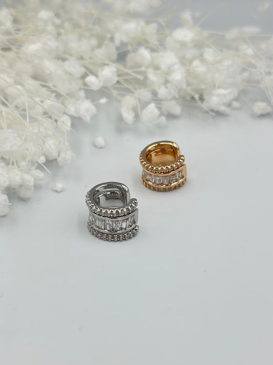 Baget Taş Detaylı Kıkırdak Küpe