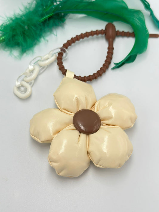 Bej Papatya Çanta Aksesuarı