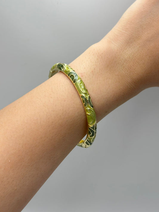 Desen Ve Sedef Detay Çelik Kelepçe