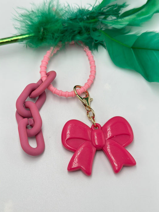 Fiyonk Ve Zincir Detay Çanta Aksesuar