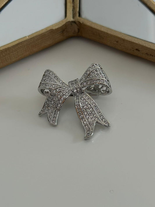 Full Zirkon Taş Detay Fiyonk Broş