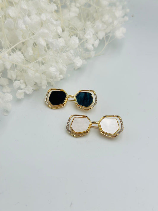 Gold Çerçeve Detay Minimal Gözlük Broş