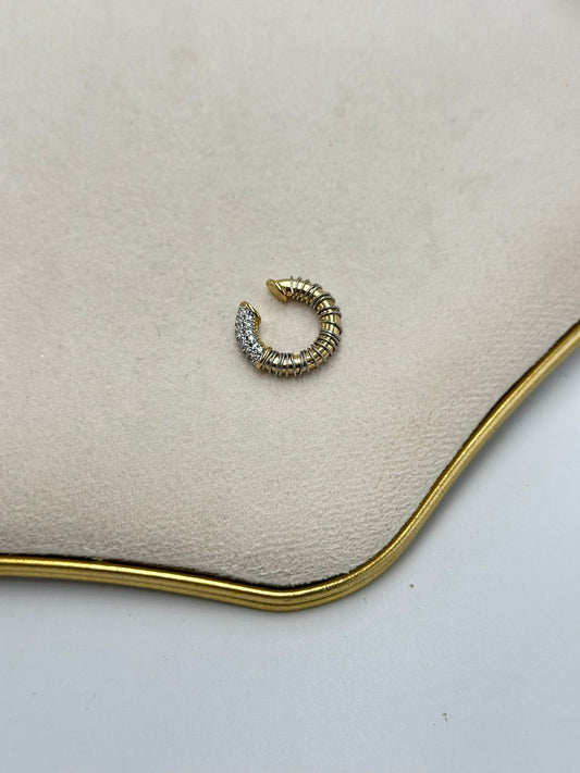 Gümüş Renk Ve Zirkon Taş Detay Çelik Kıkırdak Küpe