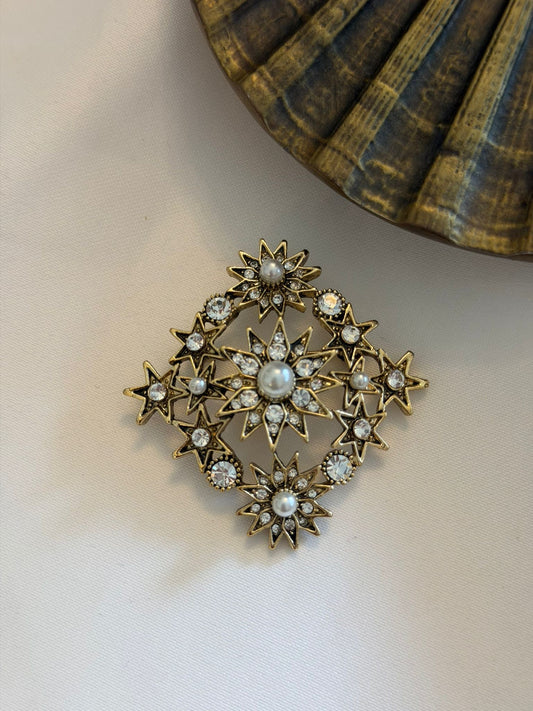 İnci Detaylı Yıldız Broş (Bronz Kaplama)