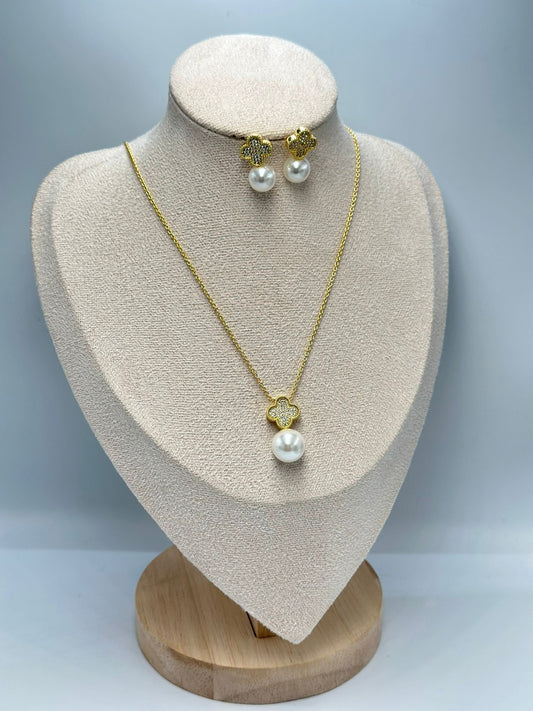 İnci Detaylı Yonca Set Takı (Çelik)