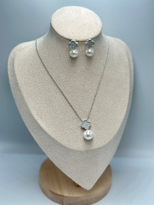 İnci Detaylı Yonca Set Takı (Çelik)