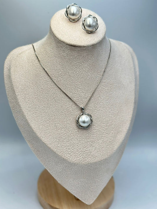 İnci Ve Çiçek Detay Çelik Set Takı