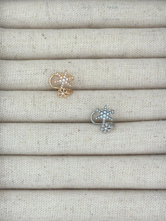 İncili Kar Tanesi Detaylı Kıkırdak Küpe