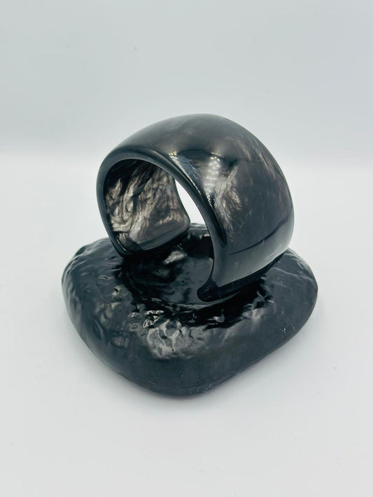 Kalın Reçine Akrilik Bombeli Kelepçe