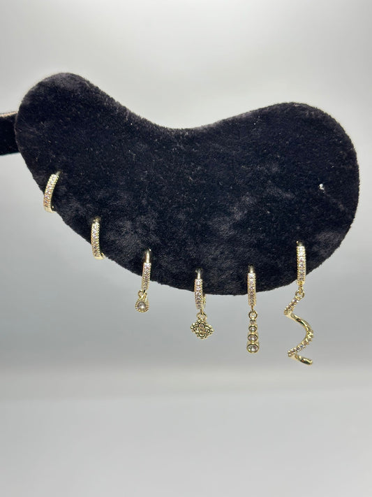 Kıvrım Detaylı Set Küpe (Çelik)