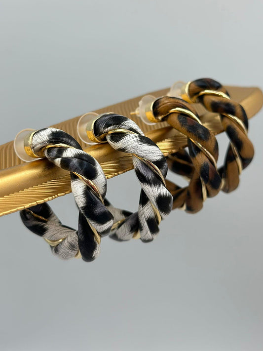 Leopar Desen Detaylı Burgu Halka Küpe