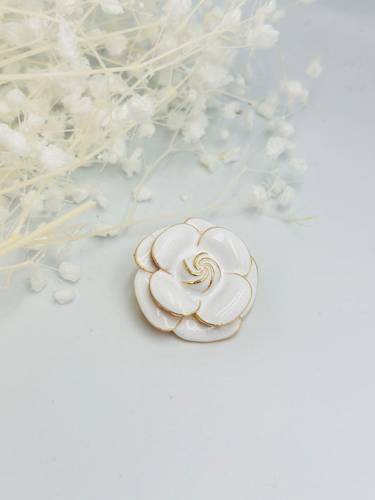 Mineli Gold Detay Gül Broş