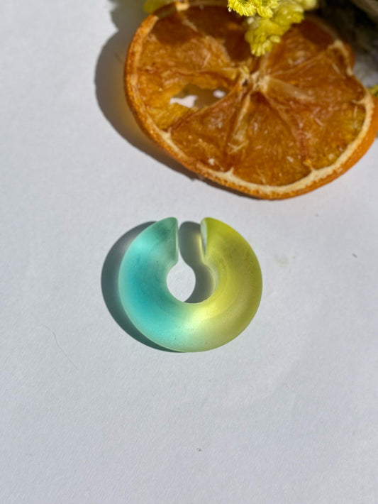 Renkli Boru Kıkırdak Küpe