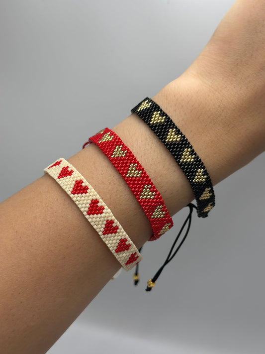 Sıralı Kalp Detay Makrome İp Bileklik