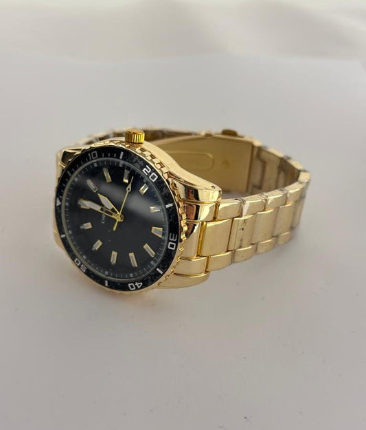 Siyah İç Kasa Detaylı Unisex Gold Saat