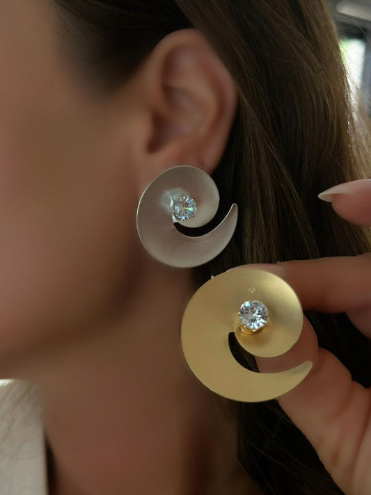 Tek Taş Detaylı Mat Otantik Küpe (Pirinç Kaplama)