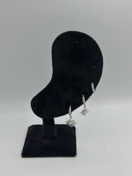 Tek Taş Ve Kutup Yıldız Detay Set Küpe