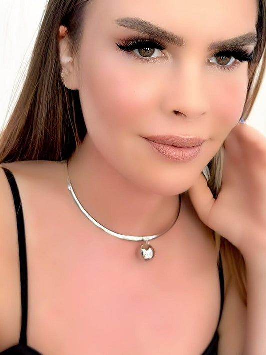 Topçuk Detaylı Metal Choker Kolye