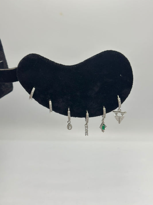 Üçgen Detaylı Sallantılı Set Küpe (Çelik)