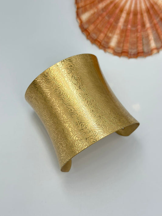 Vintage Çiçek Desen Detay Çelik Kelepçe