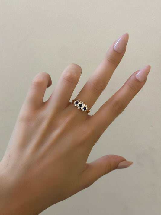 Zirkon Taş Çiçek Detay Çelik Yüzük