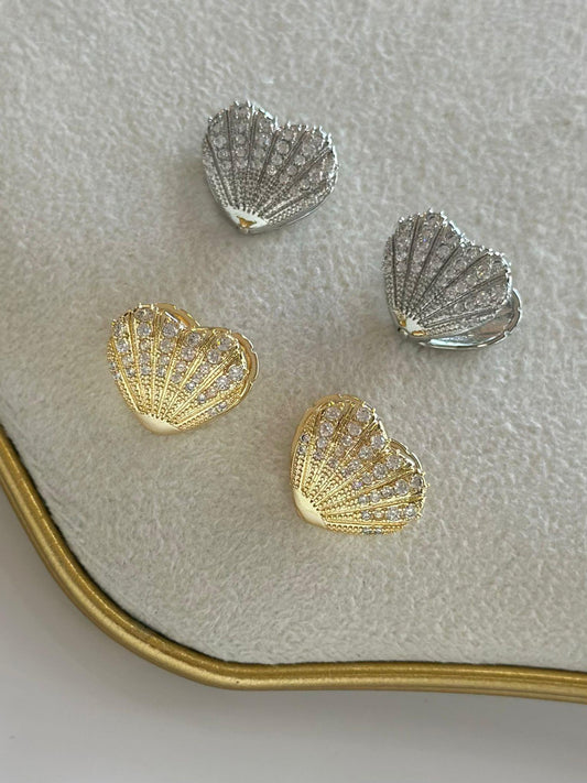 Zirkon Taş Detaylı Kalp Küpe (Pirinç Kaplama)