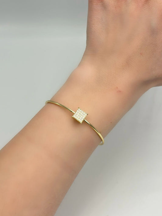 Zirkon Taş Detaylı Kare Kesim Kelepçe (Çelik)