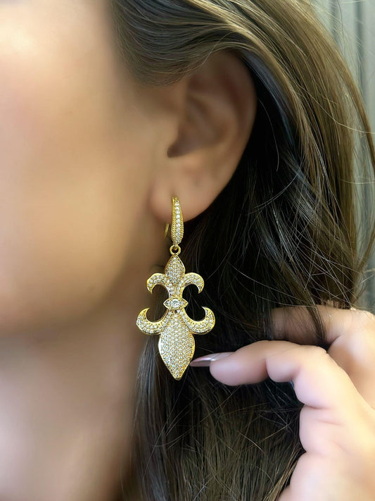 Zirkon Taş Ve Göz Detaylı Fransız Zambağı (Çelik)