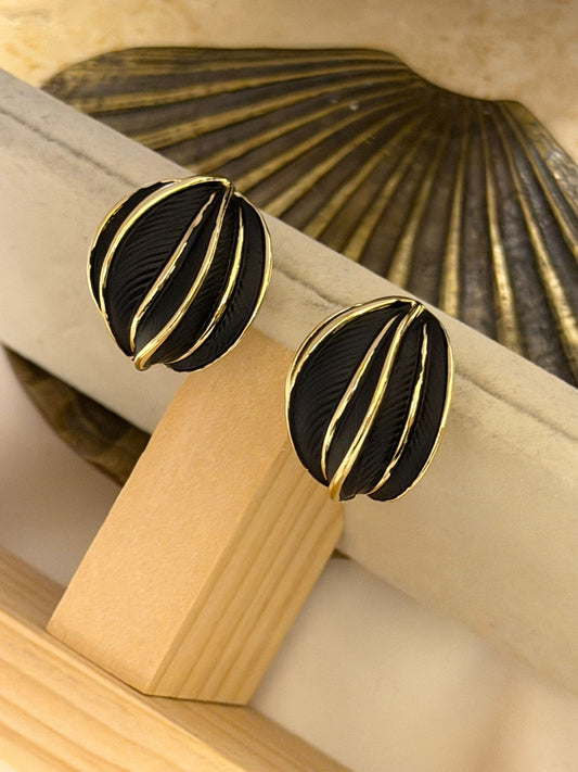 14K Altın Kaplama Siyah Üzeri Gold Detay Küpe