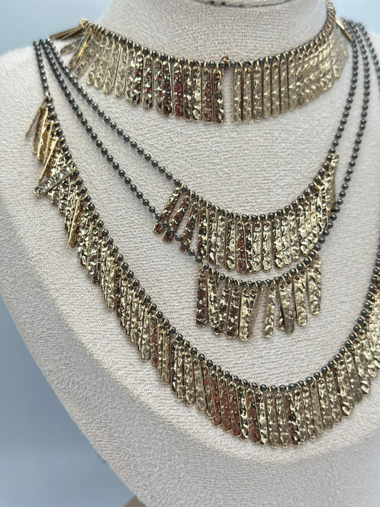 Saçak Detaylı Çoklu Kolye