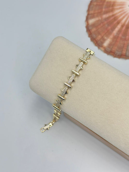 Zirkon Taş Ok Detay Çelik Bileklik