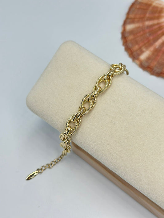 İç İçe Geçme Detay Çelik Bileklik