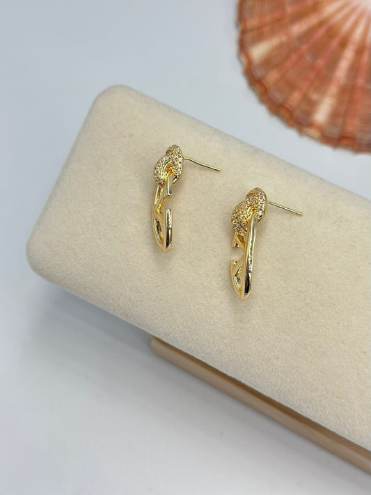 V Detay Minimal Küpe (Çelik)