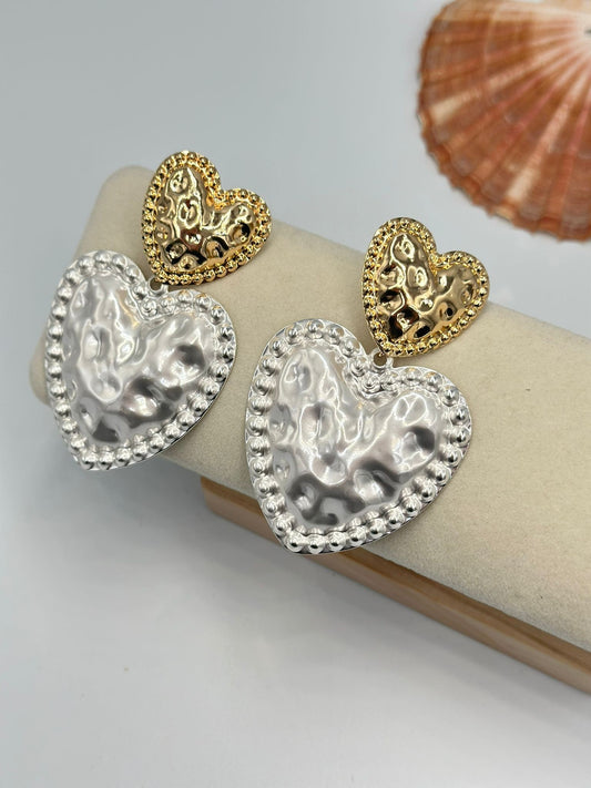 Dövme Plaka Detay Kalp Küpe (Pirinç Kaplama)