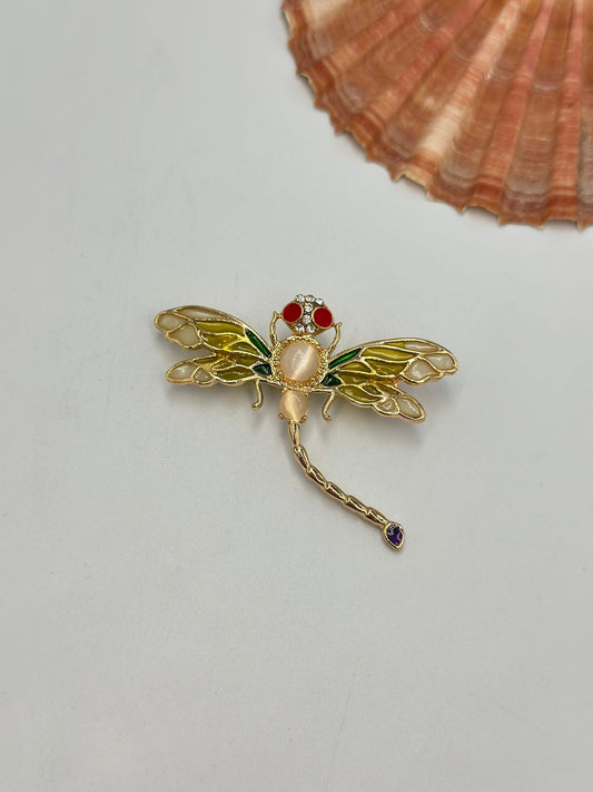 Sedef Taş Detaylı Yusufçuk Broş