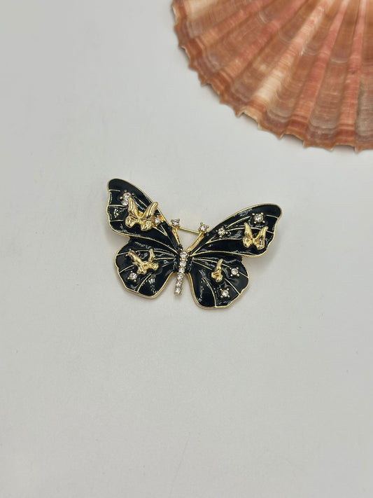 Siyah Desen Detay Kelebek Broş
