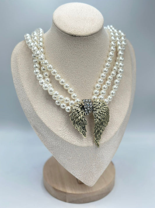 Melek Kanadı Detaylı İnci Kolye (Pirinç Kaplama)