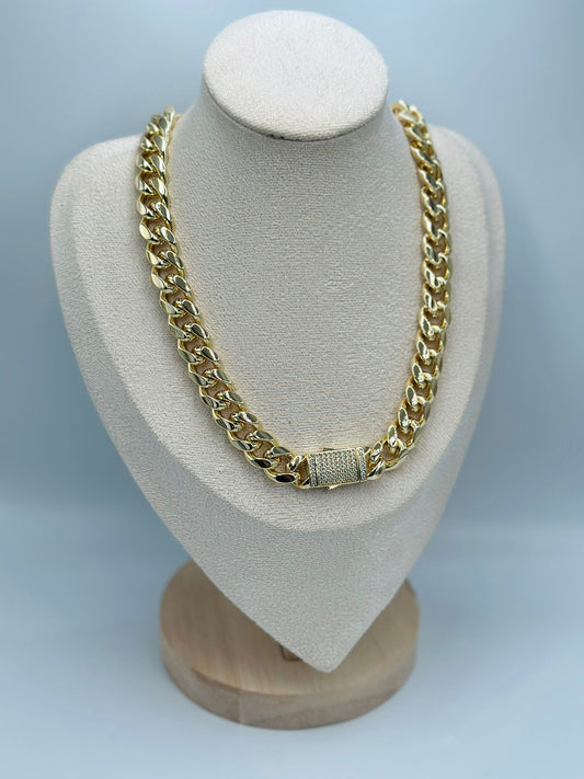 Zirkon Taş Önden Kilit Zincir Kolye (Çelik)