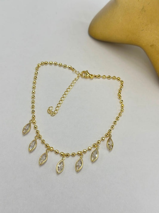Geometrik Charm Detay Çelik Hal Hal