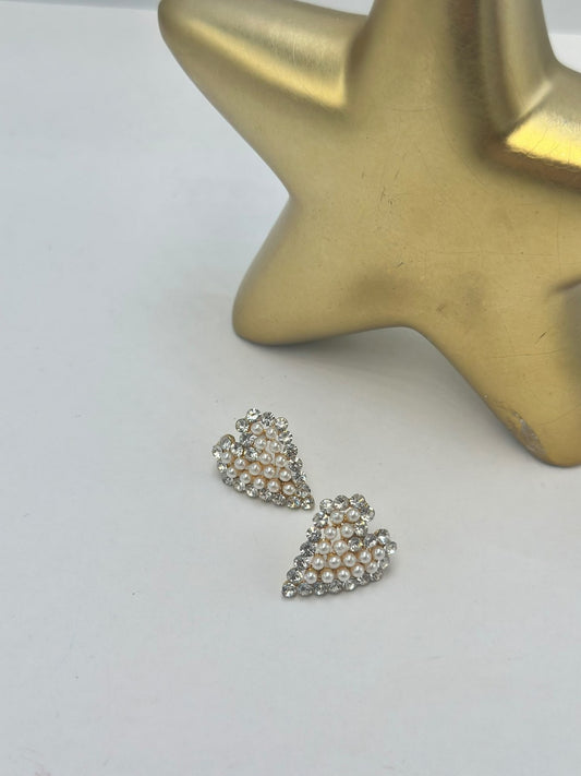 İnci Ve Kalp Detay Minimal Premium Küpe
