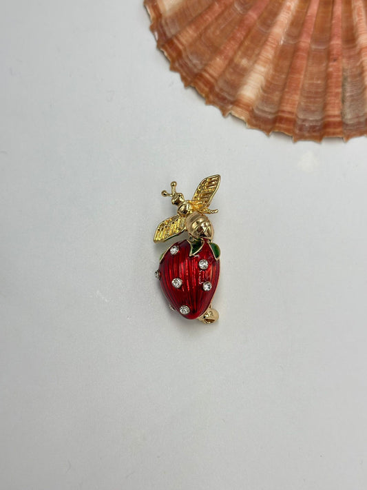 Arı Detay Çilek Broş