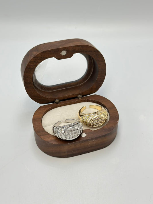 Baget Taş Detaylı Oval Kesim Ayarlamalı Yüzük (Pirinç Kaplama)