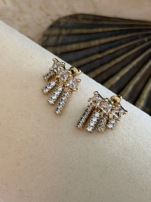 Baget Taş Detaylı Sallantılı Minimal Küpe (Çelik)