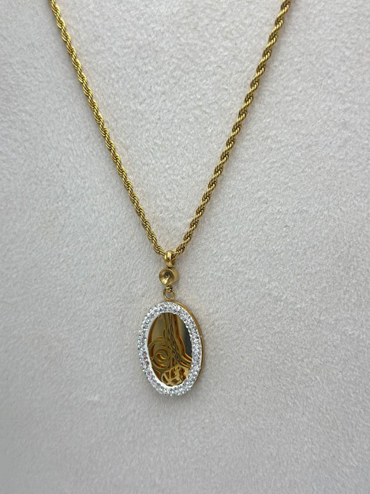 Burgu Zincir ve Zirkon Taş Detaylı 18K Altın Kaplama Tuğra  Kolye