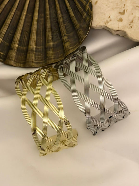 Çarpraz Detay Pirinç Kaplama Kelepçe